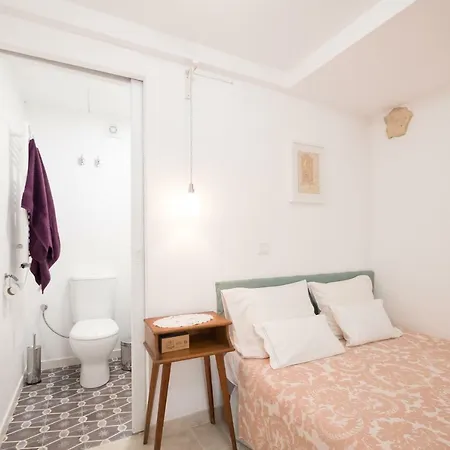 Little Studio For Two-Alfama Lisbon Exterior photo