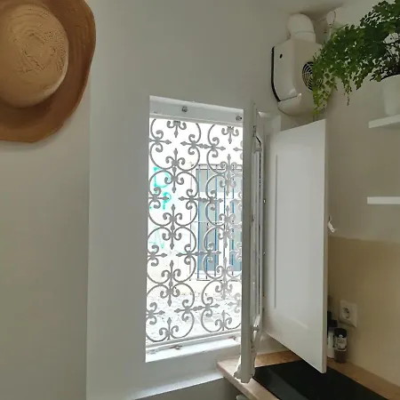 Little Studio For Two-Alfama Lisbon Exterior photo